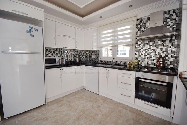 فيلا فسيحة 6 + 1 مع مسبح خاص في فتحية