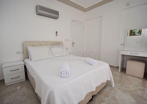 فيلا فسيحة 6 + 1 مع مسبح خاص في فتحية