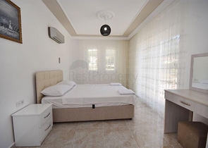 فيلا فسيحة 6 + 1 مع مسبح خاص في فتحية