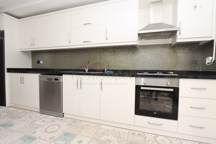 دوبلكس ارضية -تصميم 1+3 - في كاسنل / الانيا 