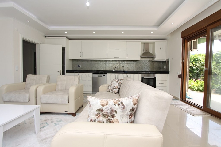 دوبلكس ارضية -تصميم 1+3 - في كاسنل / الانيا 