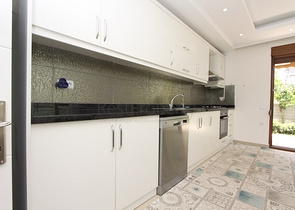 دوبلكس ارضية -تصميم 1+3 - في كاسنل / الانيا 