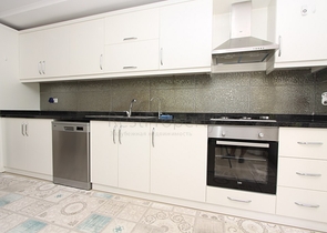 دوبلكس ارضية -تصميم 1+3 - في كاسنل / الانيا 