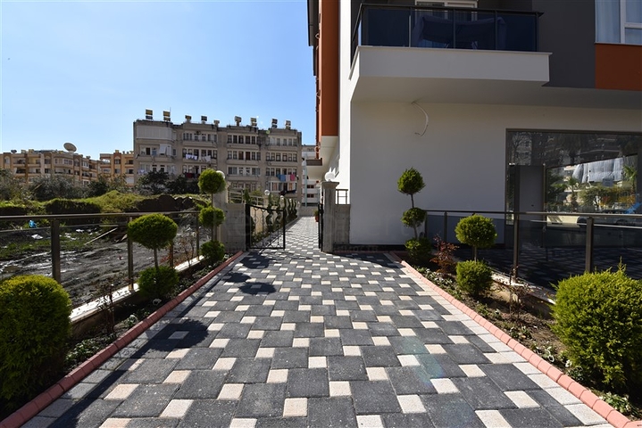 سعر مناسب -شقة جديدة - تصميم غرفة وصالة -مع الاثاث -في مهموتلار / الانيا 