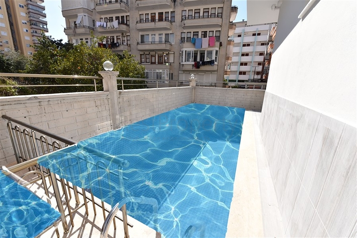 سعر مناسب -شقة جديدة - تصميم غرفة وصالة -مع الاثاث -في مهموتلار / الانيا 