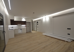 شقة 2 + 1 في مجمع بالقرب من وسط المدينة