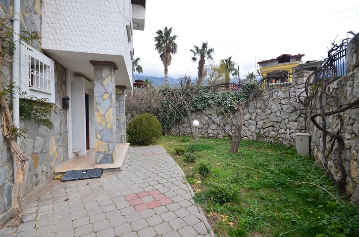 فيلا مكونة من 4 غرف نوم في أوفاجيك فتحية