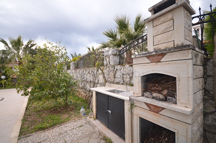 فيلا مكونة من 4 غرف نوم في أوفاجيك فتحية