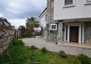 فيلا مكونة من 4 غرف نوم في أوفاجيك فتحية