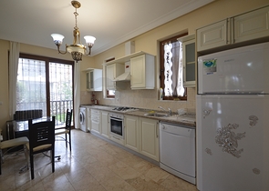 فيلا مكونة من 4 غرف نوم في أوفاجيك فتحية