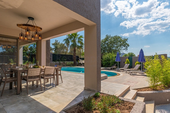 فيلا فاخرة 3 غرف نوم في أوفاجيك فتحية