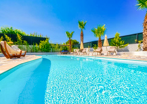 فيلا فاخرة مع 3 غرف نوم في Ovacik