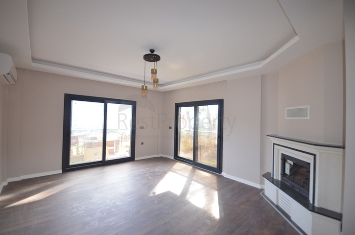 فيلا منفصلة مع 4 غرف نوم في Gecek