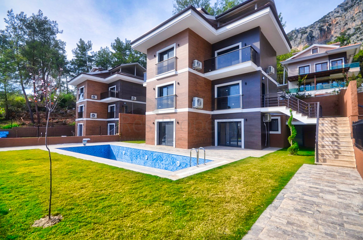 فيلا منفصلة مع 4 غرف نوم في Gecek