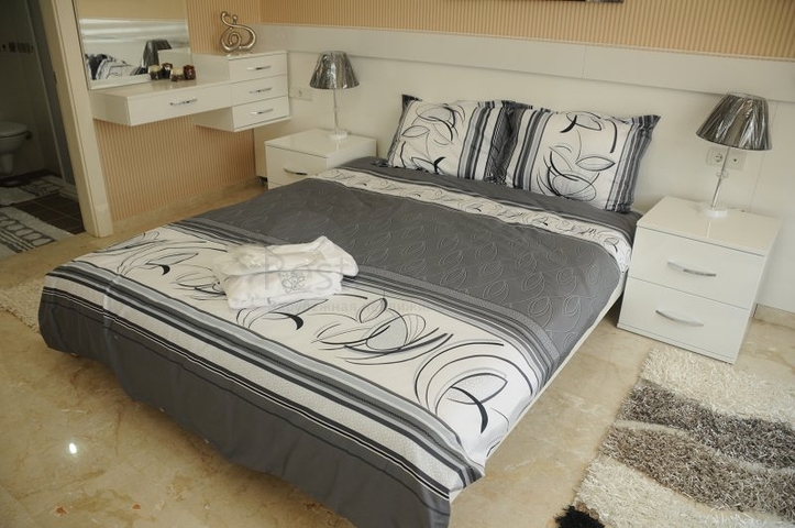 شقة من المالك مباشرة للبيع في ماهموت لار 