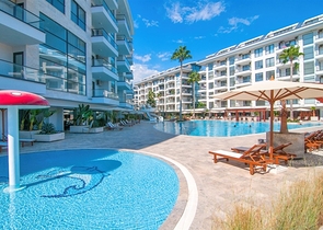 استمتع بخدمات فندقية - شقة تصميم 1+1 - مفروشة -سعر مناسب وموقع مميز -في كاستل / الانيا 