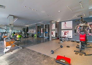 استمتع بخدمات فندقية - شقة تصميم 1+1 - مفروشة -سعر مناسب وموقع مميز -في كاستل / الانيا 