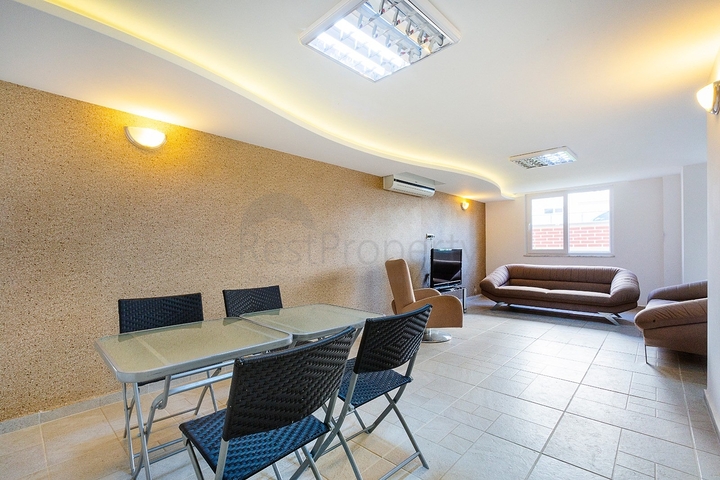 مجمع فاخر - شقة غرفة وصالة - في مهموتلار / الانيا 