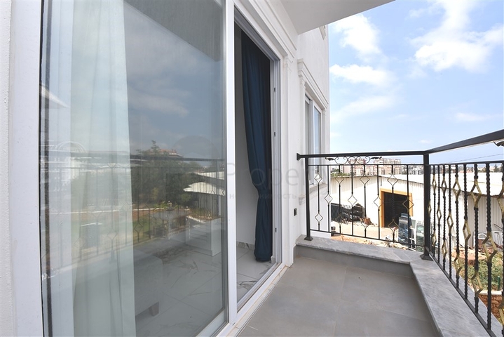 شقة غرفة وصالة -ضمن مجمع جديد -في اوبا / الانيا 