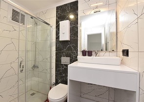 شقة غرفة وصالة -ضمن مجمع جديد -في اوبا / الانيا 