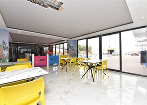 شقة غرفة وصالة -ضمن مجمع جديد -في اوبا / الانيا 