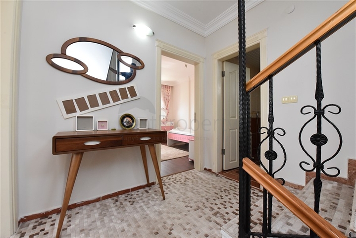 فيلا مستقلة مع مسبح خاص - تصميم 2+3 - في كارجي جاك / الانيا 