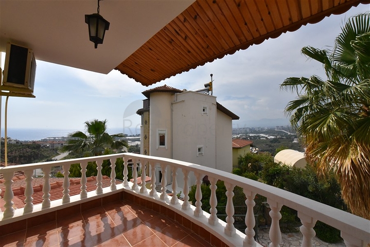 فيلا مستقلة مع مسبح خاص - تصميم 2+3 - في كارجي جاك / الانيا 