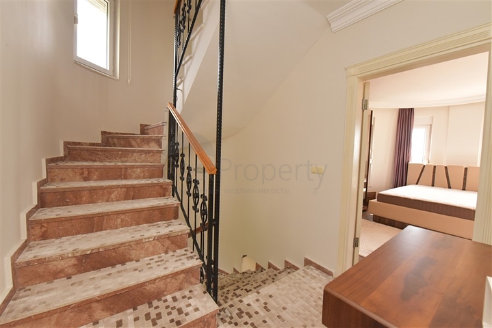 فيلا مستقلة مع مسبح خاص - تصميم 2+3 - في كارجي جاك / الانيا 