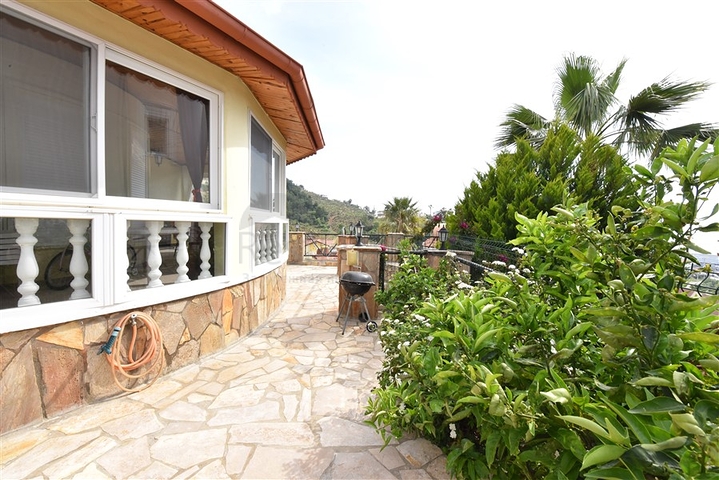 فيلا مستقلة مع مسبح خاص - تصميم 2+3 - في كارجي جاك / الانيا 