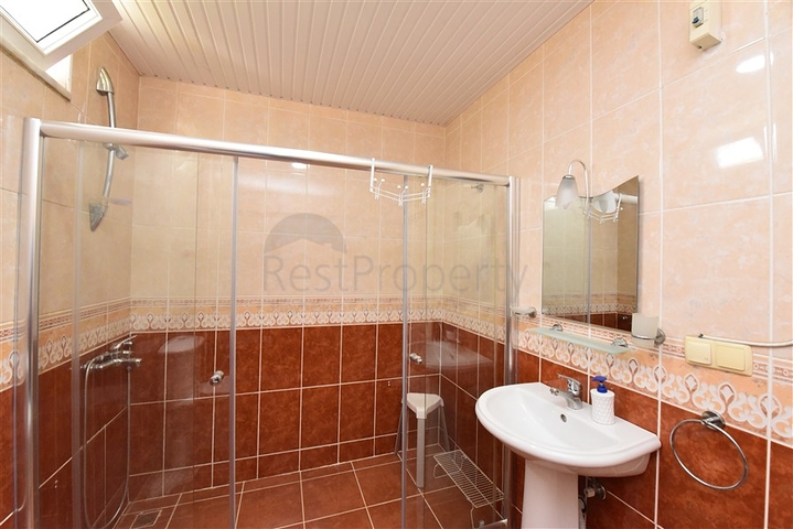 فيلا مستقلة مع مسبح خاص - تصميم 2+3 - في كارجي جاك / الانيا 