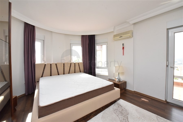 فيلا مستقلة مع مسبح خاص - تصميم 2+3 - في كارجي جاك / الانيا 