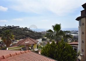 فيلا مستقلة مع مسبح خاص - تصميم 2+3 - في كارجي جاك / الانيا 