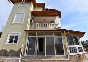 فيلا مستقلة مع مسبح خاص - تصميم 2+3 - في كارجي جاك / الانيا 