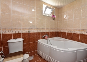 فيلا مستقلة مع مسبح خاص - تصميم 2+3 - في كارجي جاك / الانيا 