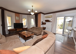 فيلا مستقلة مع مسبح خاص - تصميم 2+3 - في كارجي جاك / الانيا 