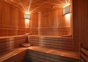 100 متر الى الشاطئ ! شقق ضمن مجمع حديث - في مركز الانيا 