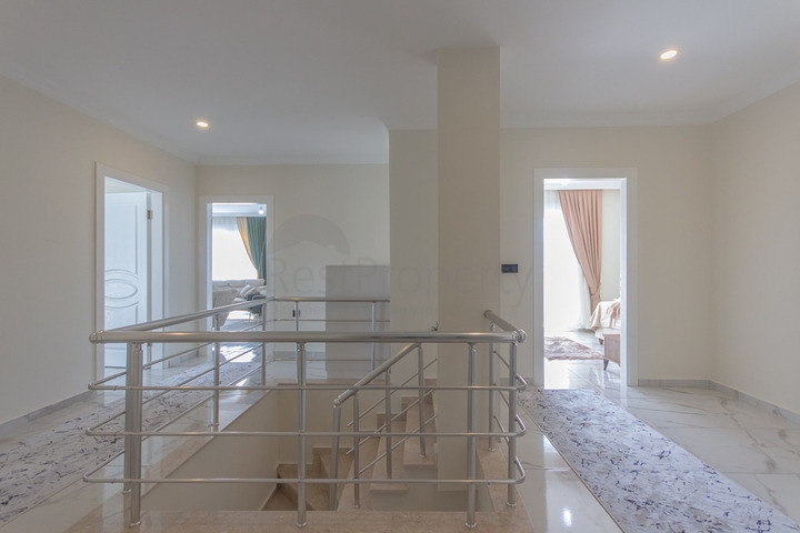 دوبلكس 4 غرف وصالة - مجمع حديث -في مهموتلار / الانيا 