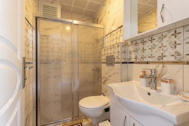 دوبلكس 4 غرف وصالة - مجمع حديث -في مهموتلار / الانيا 