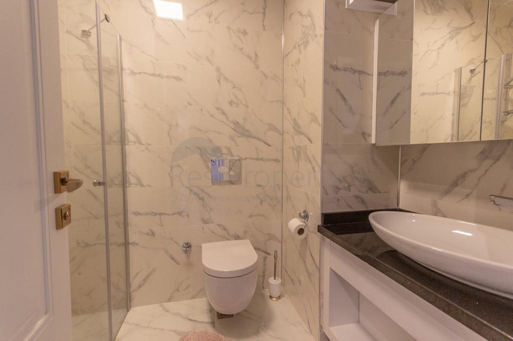 واسعة نسبيا - شقة 1+1 - مفروشة -ضمن مجمع انيق -في مهموتلار / الانيا