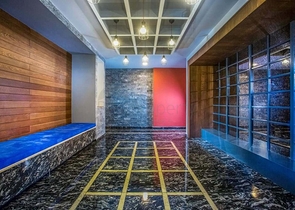 واسعة نسبيا - شقة 1+1 - مفروشة -ضمن مجمع انيق -في مهموتلار / الانيا