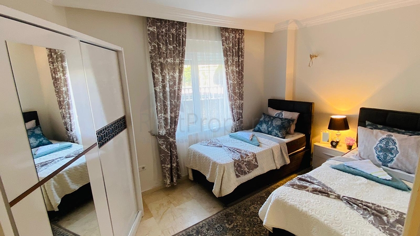 اطلالة مفتوحة -شقة زاوية - تصميم 2 غرفة وصالة -اثاث انيق -في جيكجلي / الانيا 