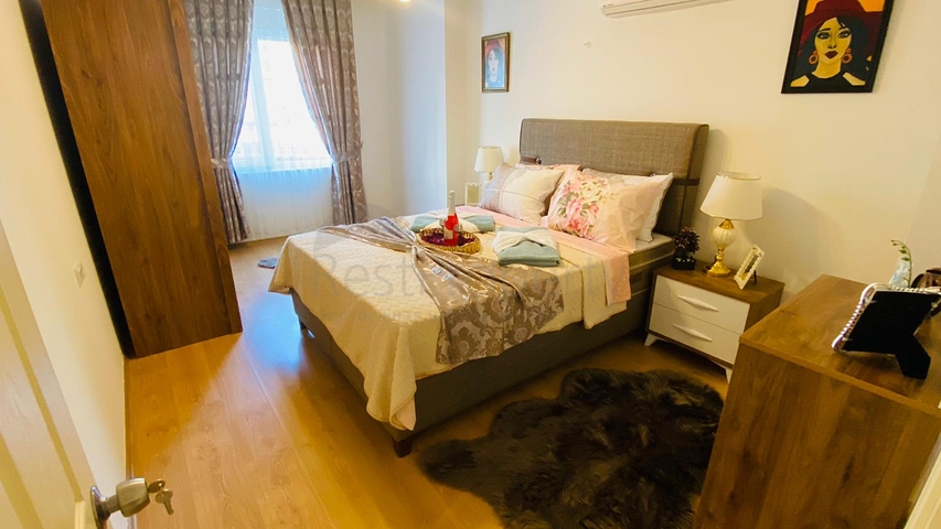 اطلالة مفتوحة -شقة زاوية - تصميم 2 غرفة وصالة -اثاث انيق -في جيكجلي / الانيا 