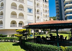 اطلالة مفتوحة -شقة زاوية - تصميم 2 غرفة وصالة -اثاث انيق -في جيكجلي / الانيا 