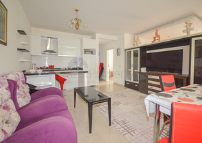 شقة بموقع استراتيجي قريب من البحر والخدمات -تصميم 1+1- في مهموتلار / الانيا 