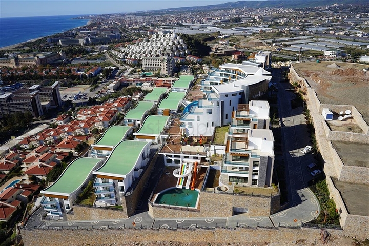 مجمع عصري فاخر مثال على الرفاهية 