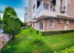 شقة بغرفتي نوم بمساحة 350 م من شواطئ كونيالتي