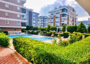 شقة بغرفتي نوم بمساحة 350 م من شواطئ كونيالتي