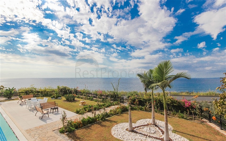 اطلالة بحر ساحرة - شقة 2 غرفة صالة - مجمع فاخر - في كارجي جاك / الانيا 