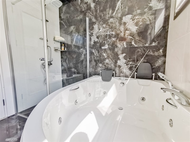 اطلالة بحر ساحرة - شقة 2 غرفة صالة - مجمع فاخر - في كارجي جاك / الانيا 