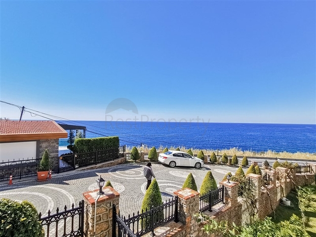 اطلالة بحر ساحرة - شقة 2 غرفة صالة - مجمع فاخر - في كارجي جاك / الانيا 